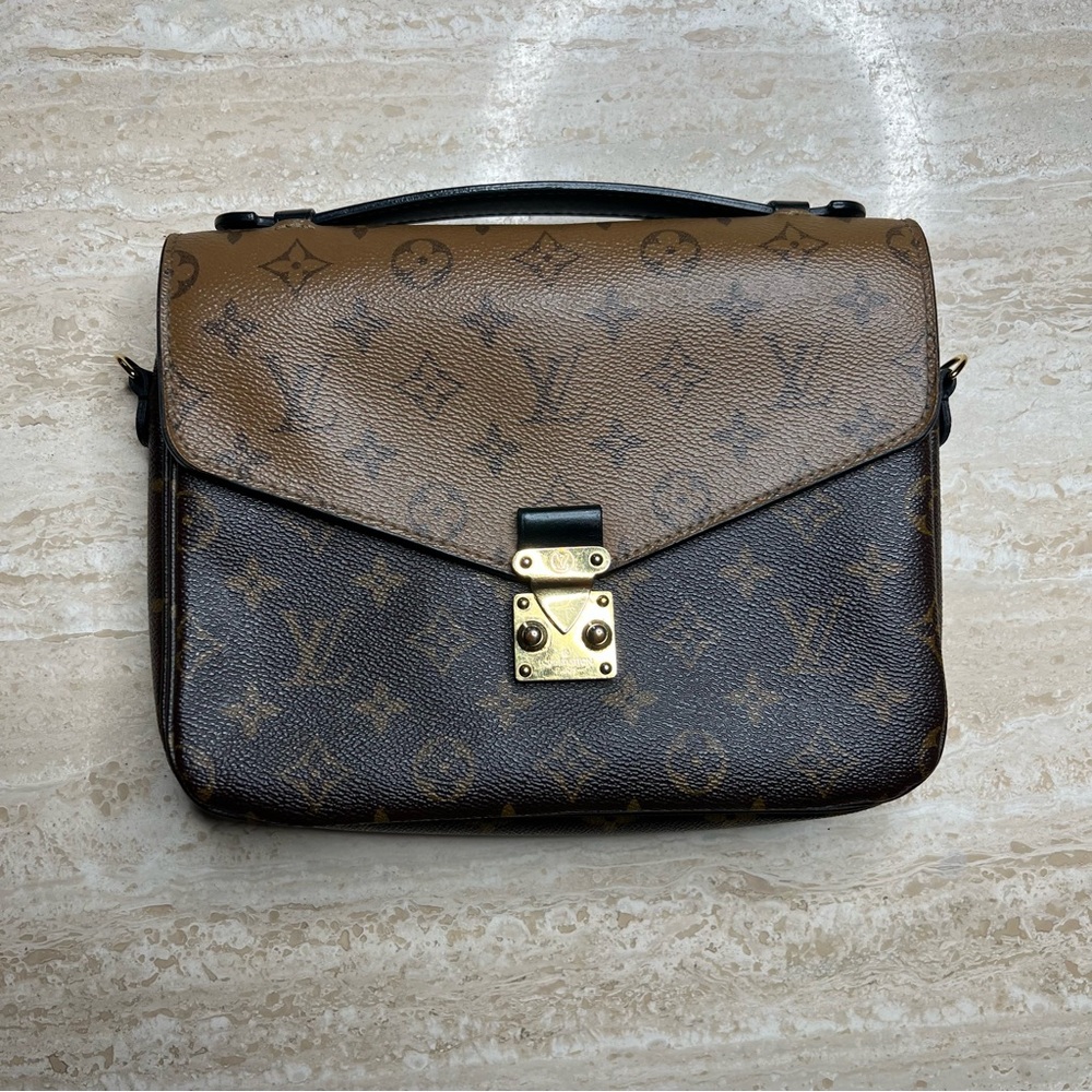 Louis Vuitton Reverse Monogram Pochette Metis - Picture 2 of 8